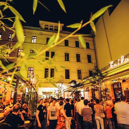 Apartment At Gozsdu Courtyard #Partyzone #Downtown #Freeparking Budapest Extérieur photo