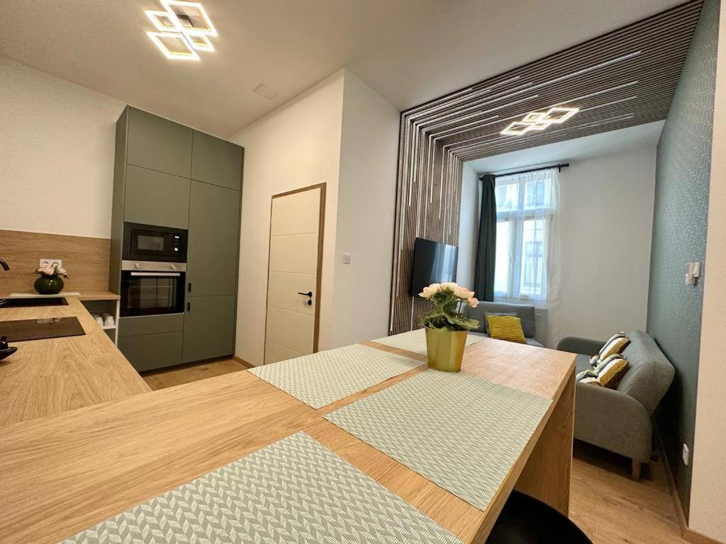 Apartment At Gozsdu Courtyard #Partyzone #Downtown #Freeparking Budapest Extérieur photo
