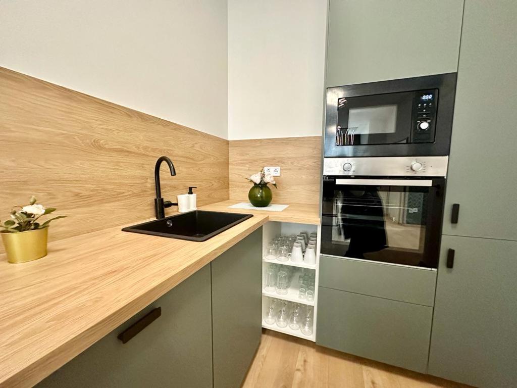 Apartment At Gozsdu Courtyard #Partyzone #Downtown #Freeparking Budapest Extérieur photo