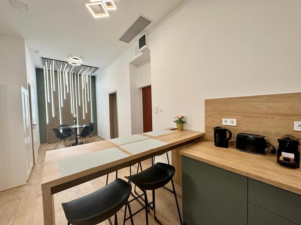 Apartment At Gozsdu Courtyard #Partyzone #Downtown #Freeparking Budapest Extérieur photo
